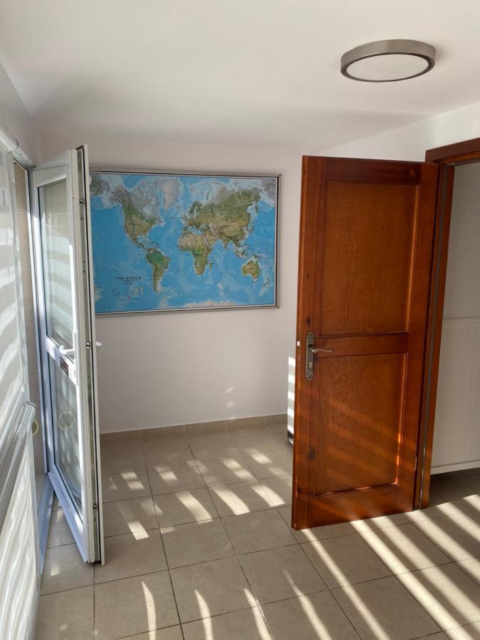 Kochanowskiego Apartment